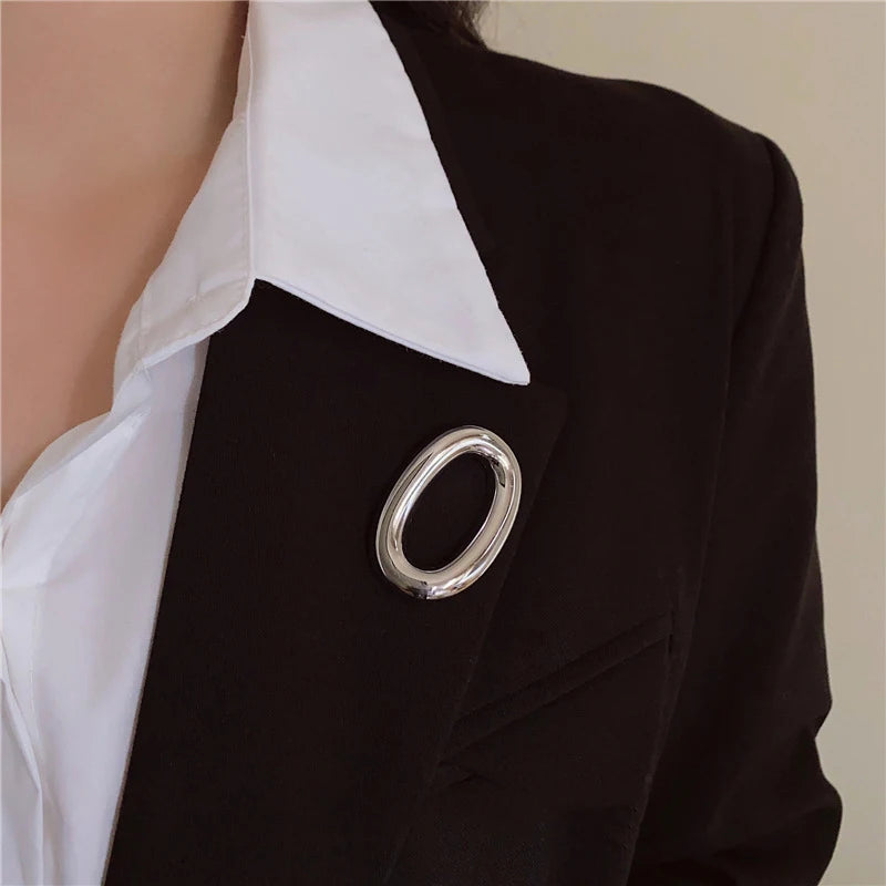 Geometric O Brooch Pin