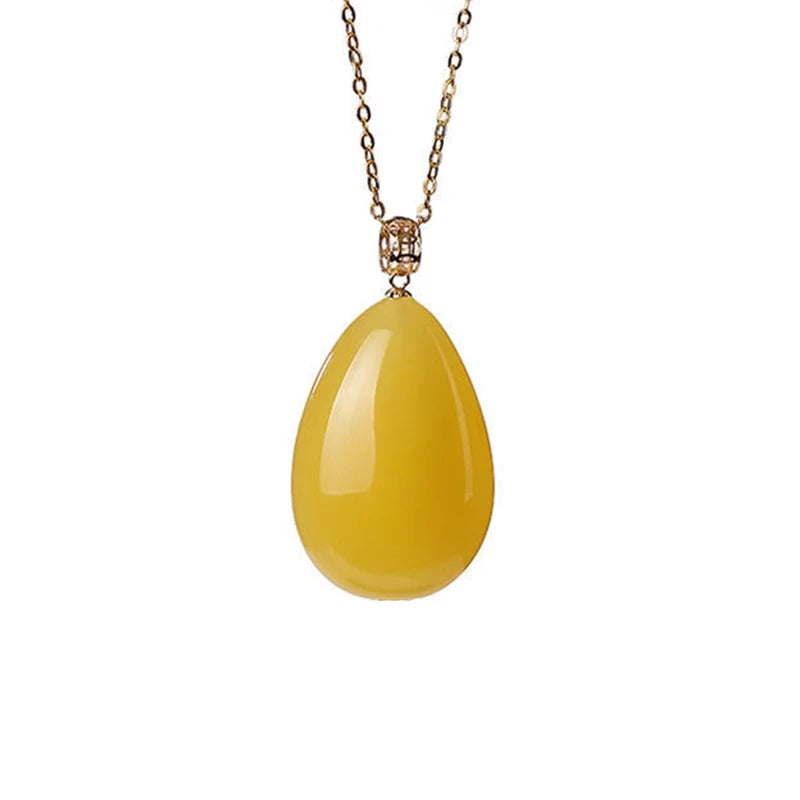 Elara Chalcedony Necklace