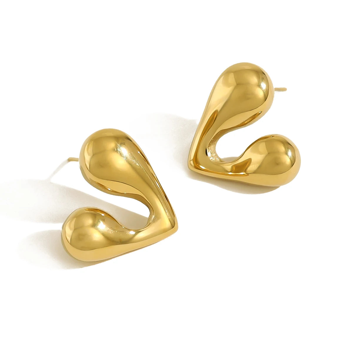 Arvia Asymmetrical Heart Studs