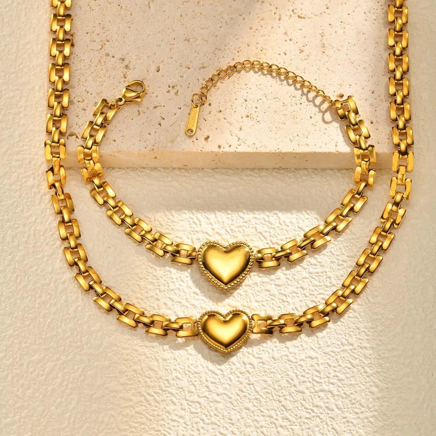 Aria Heart Chain Choker