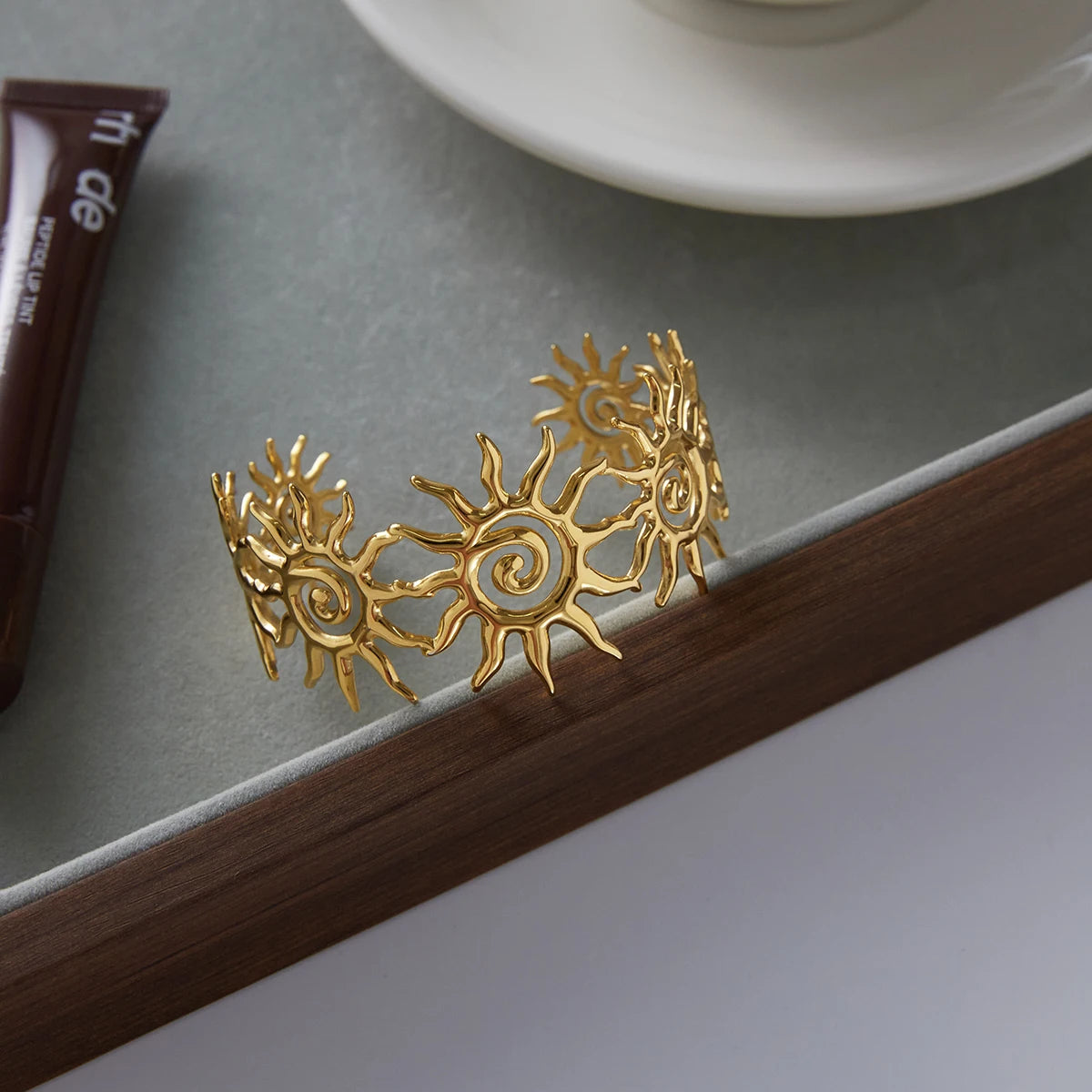 Helios Spiral Bangle