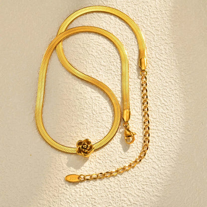 Marise Flower Choker