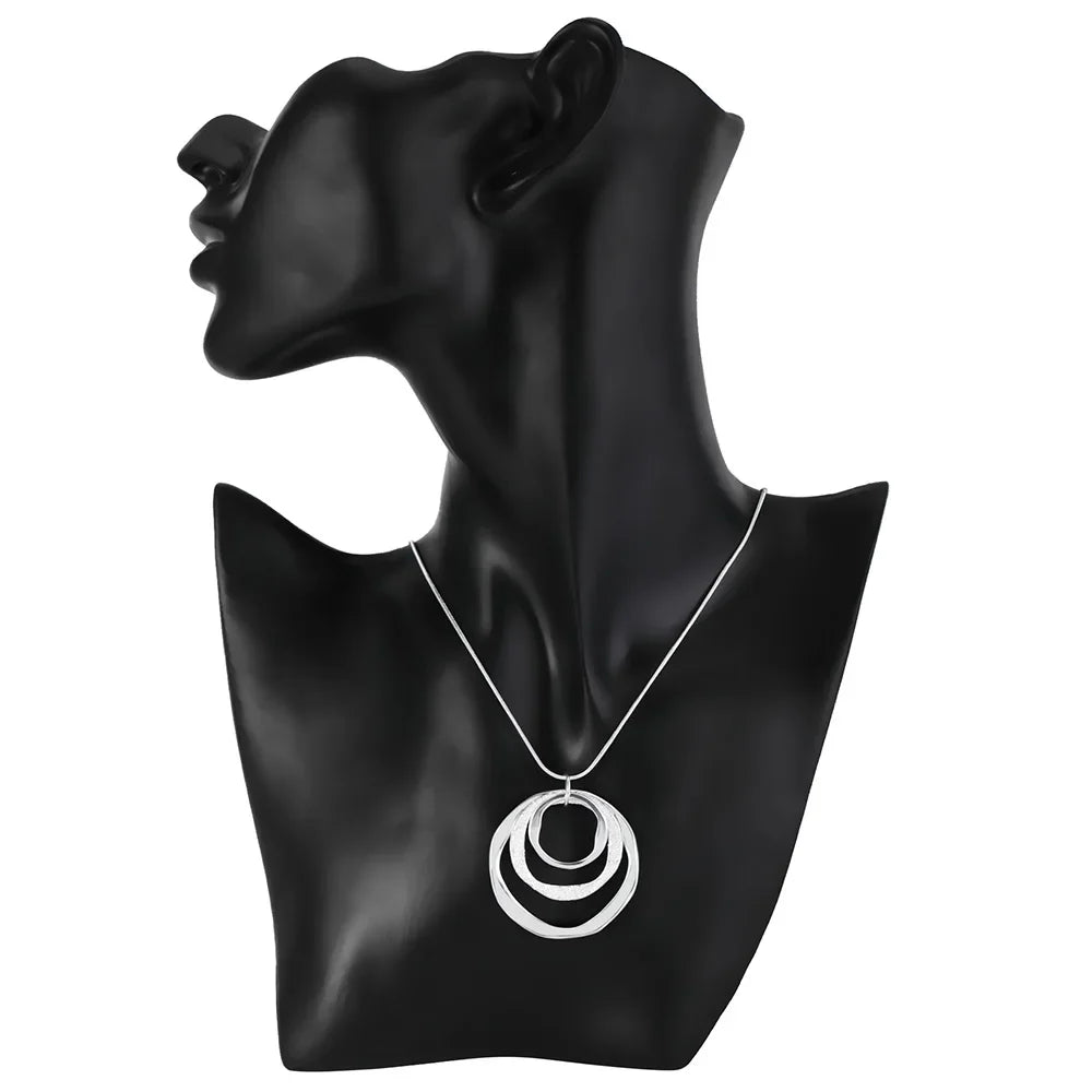 Carol Circle Necklace