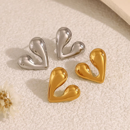 Arvia Asymmetrical Heart Studs