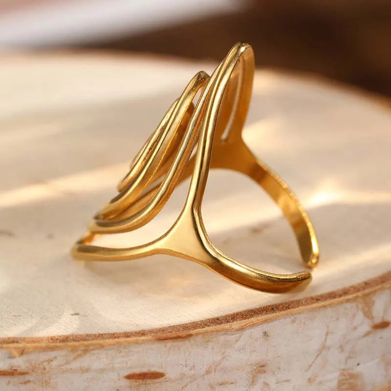 Noelle Spiral Ring