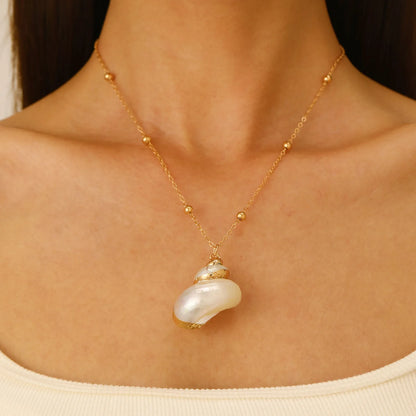 Coralie Shell Necklace
