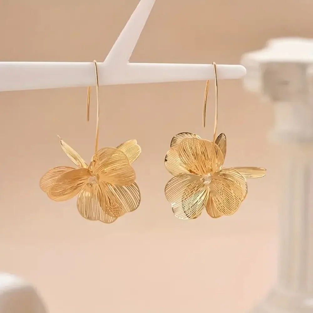 Dahlia Hoop Earrings
