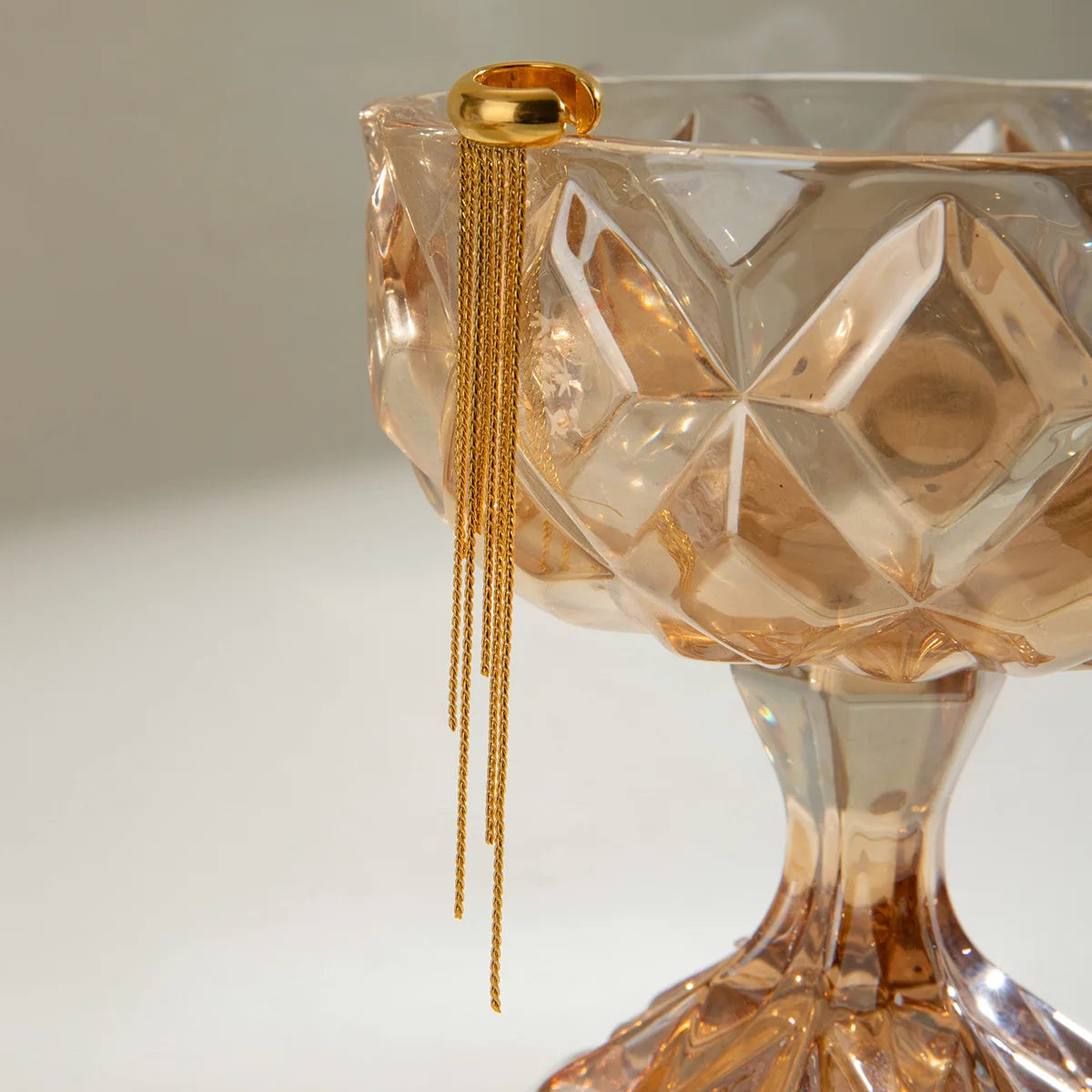 Calla Gold Tassel Clip