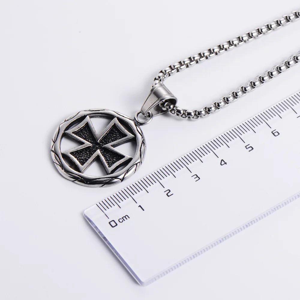 Retro Cross Circle Pendant Necklace