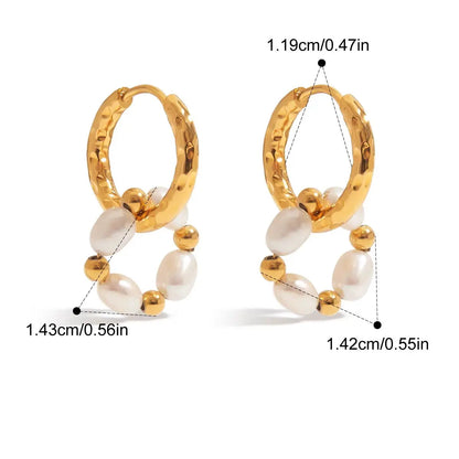 Luna Pearl Earclips