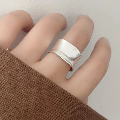 Elara Wide Ring