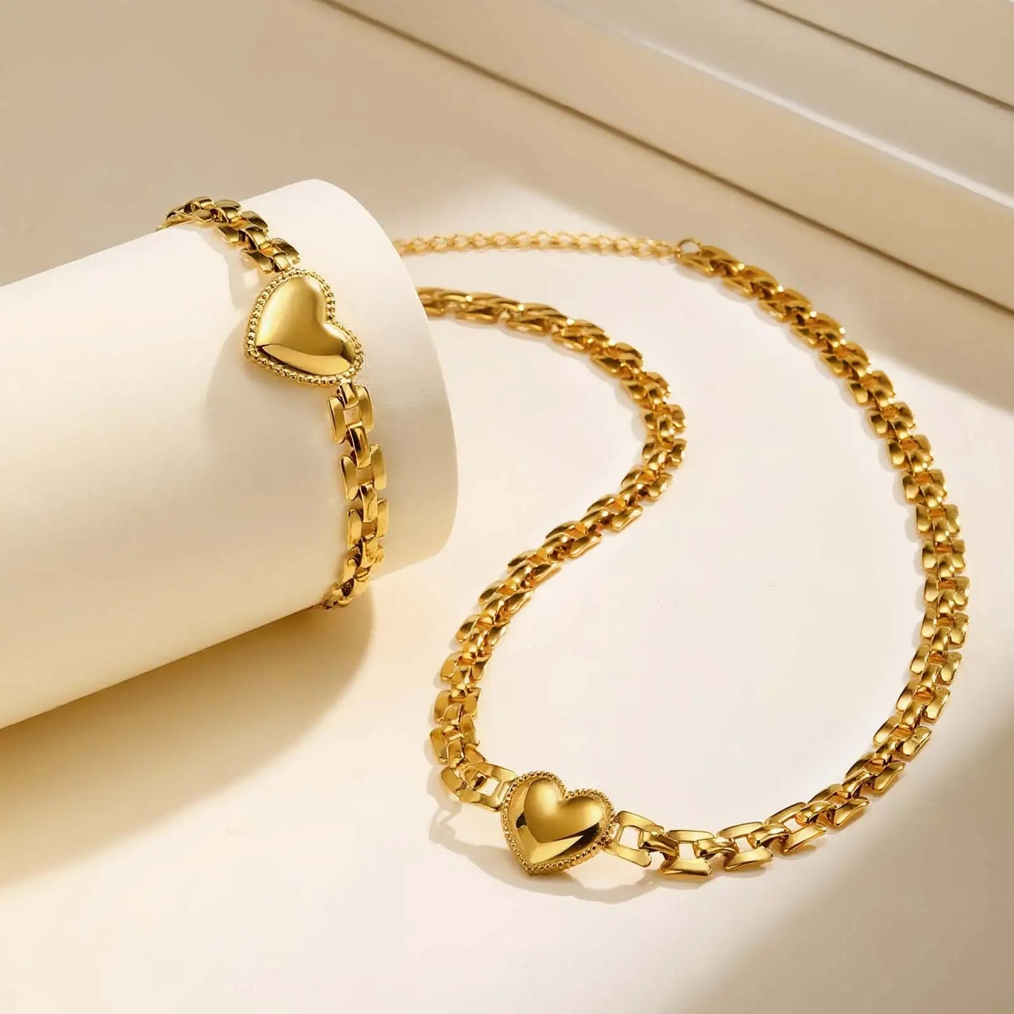 Aria Heart Chain Choker