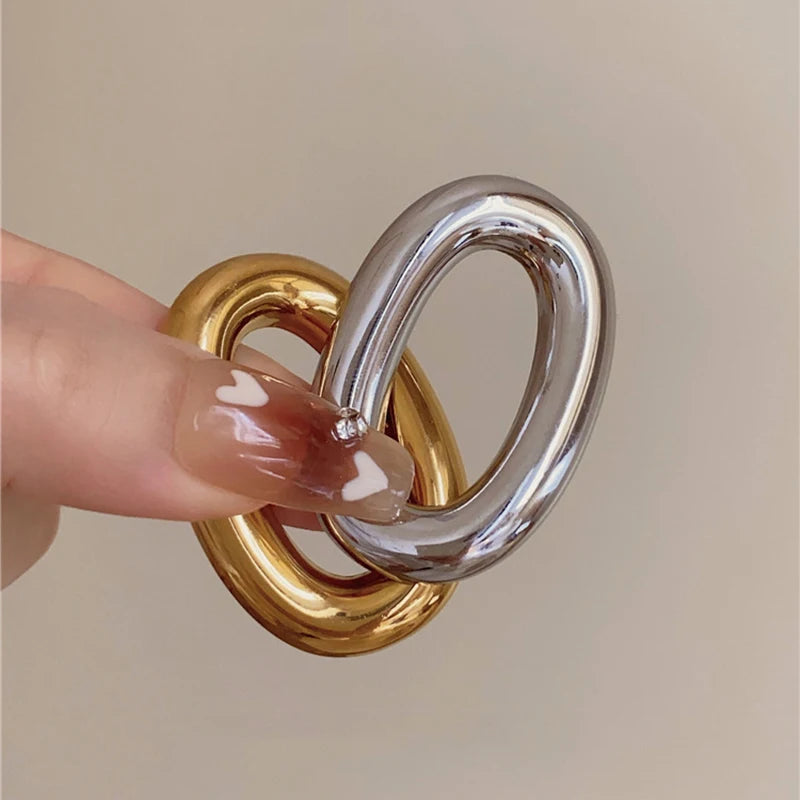 Geometric O Brooch Pin