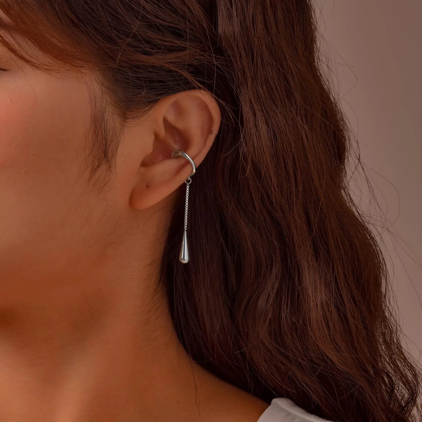 Arden Teardrop Ear Cuff