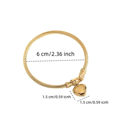 Amara Heart Gold Bangle