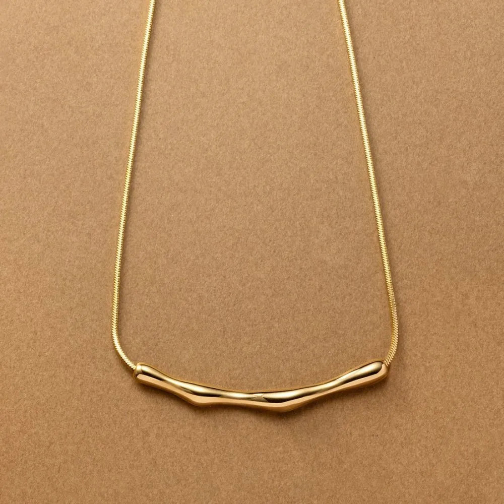 Orion Curved Necklace