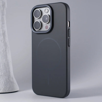 Oslo Matte MagSafe Case