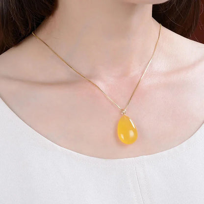 Elara Chalcedony Necklace