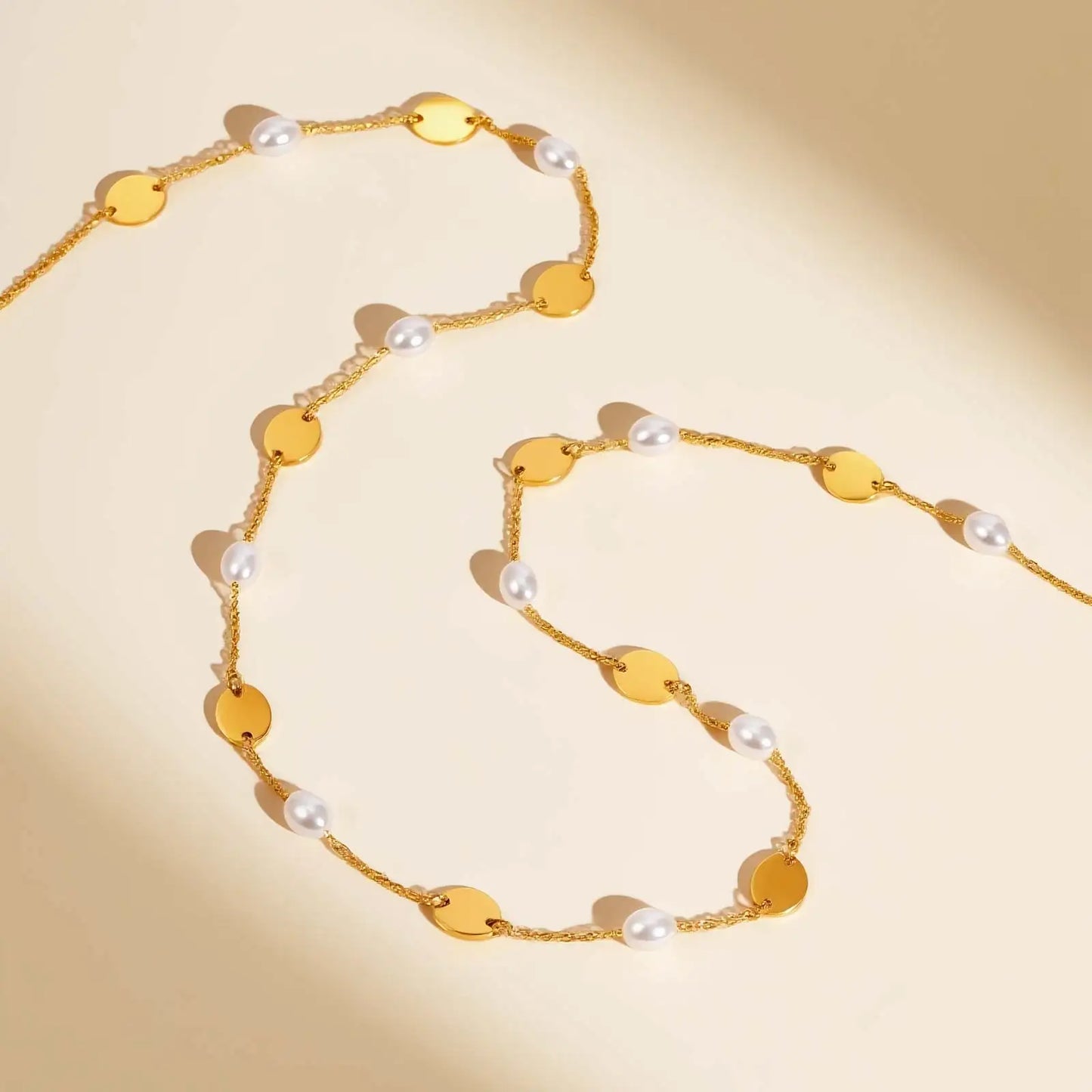 Elena Pearl Plate Necklace