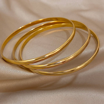 Aurelia Gold Bangle Set
