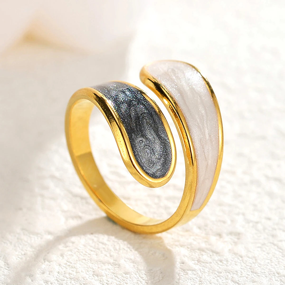 Aria Drip Ring