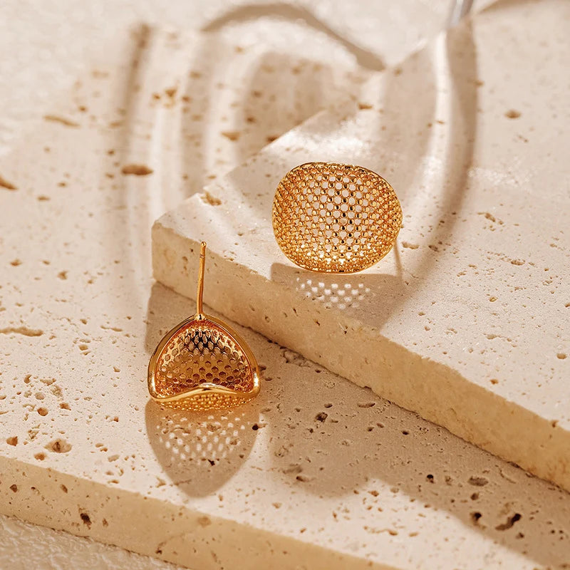 Net Semicircle Stud Earrings