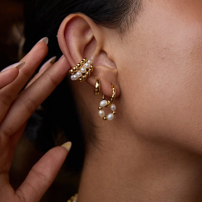 Luna Pearl Earclips