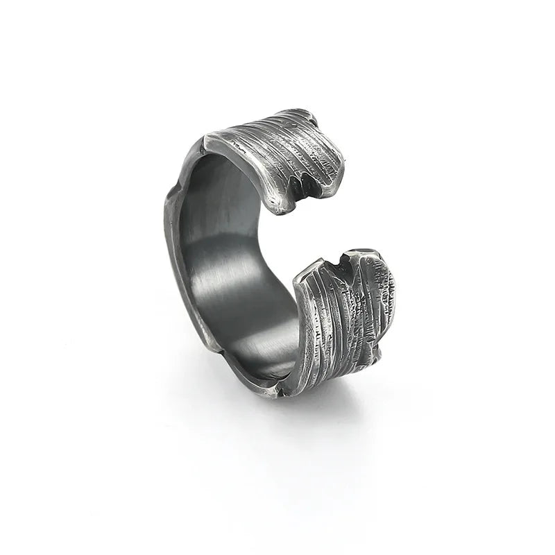 Punk Traces Strip Ring