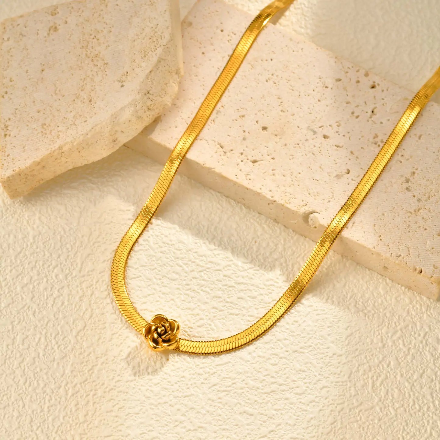 Marise Flower Choker