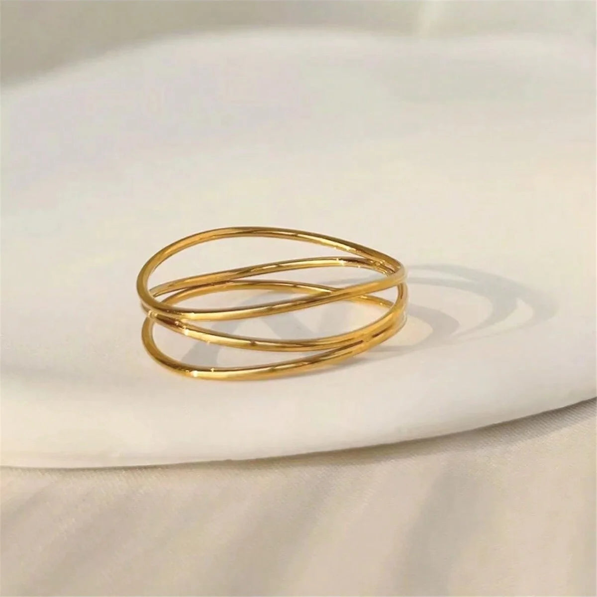 Maelis Line Ring