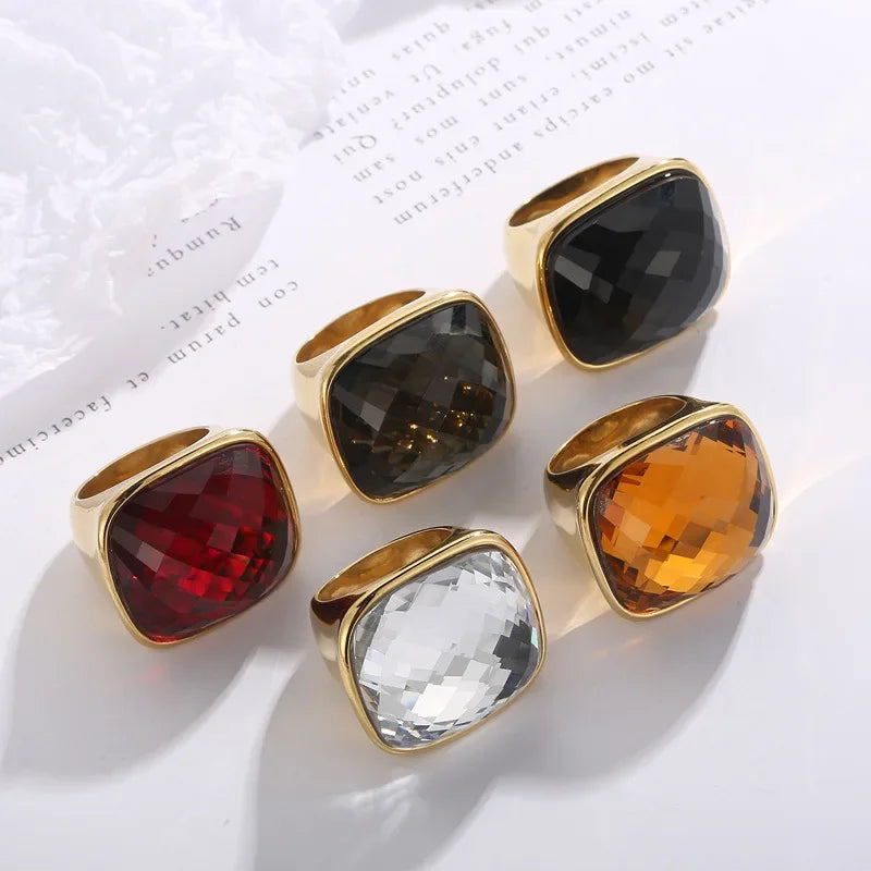 Vionne Zircon Ring