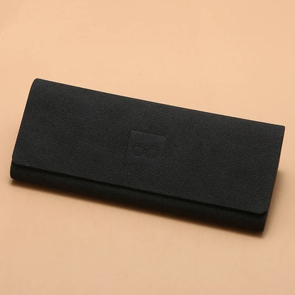 Rhett Triangle Glasses Case