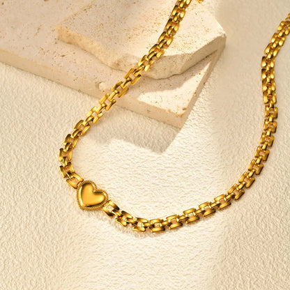 Aria Heart Chain Choker