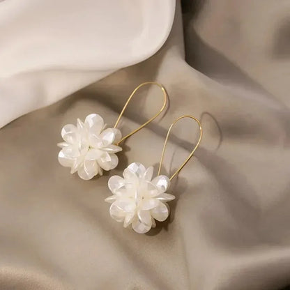 Elina Pearl Flower Earrings