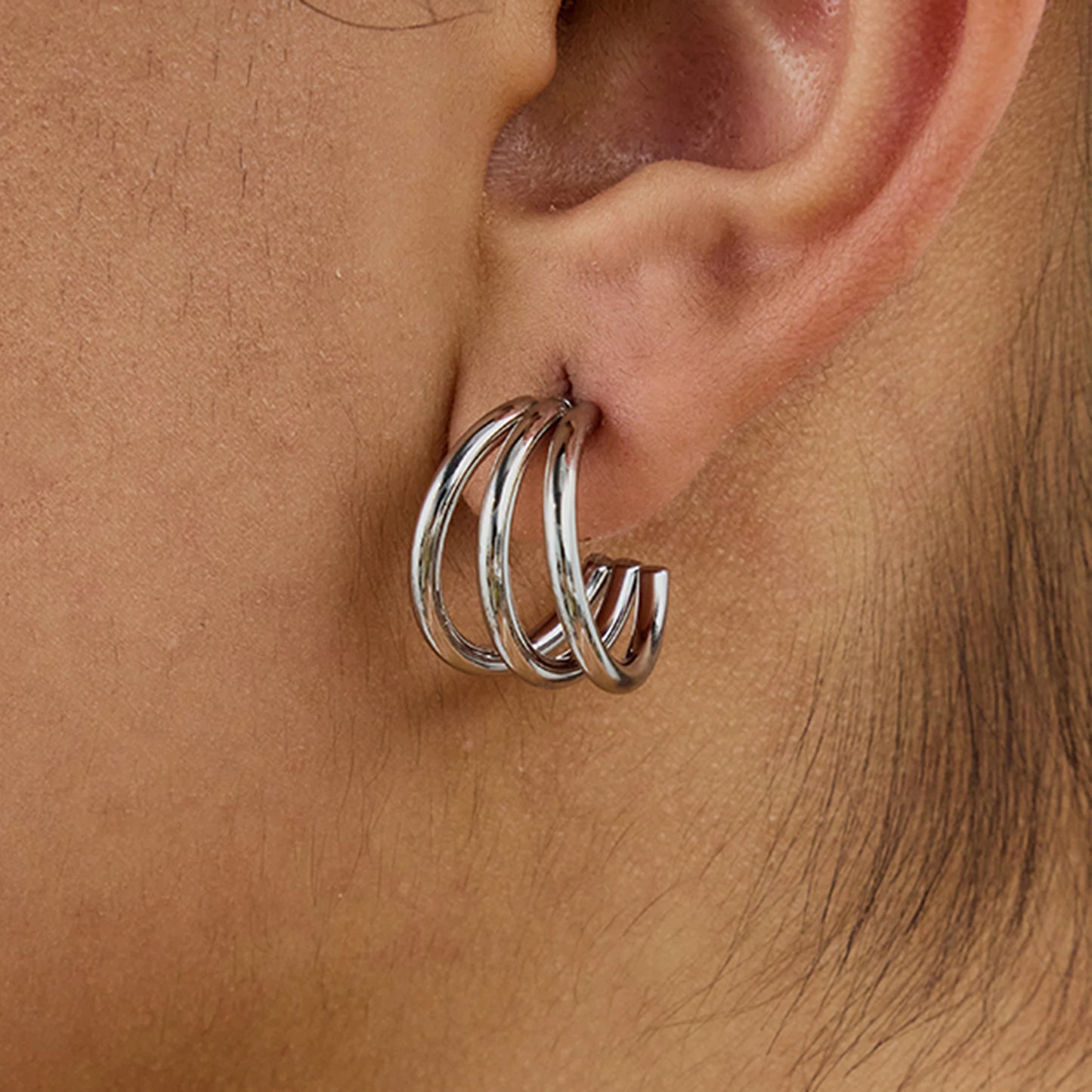 Thera Wire Earrings