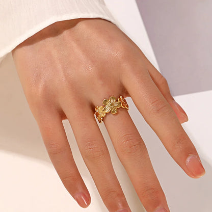 Liora Flower Ring
